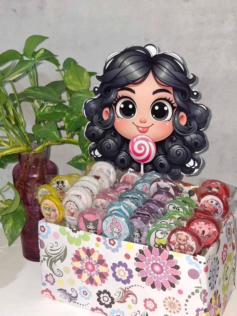 آبنبات های استیکری|خوردنی و آشامیدنی|هشتگرد, هشتگرد قدیم|دیوار