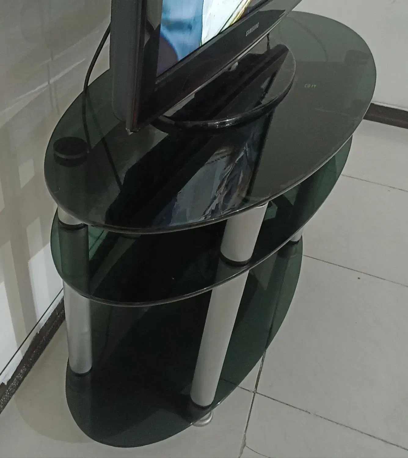 میز تلویزیون شیشه ای|میز تلویزیون|تهران, اتابک|دیوار