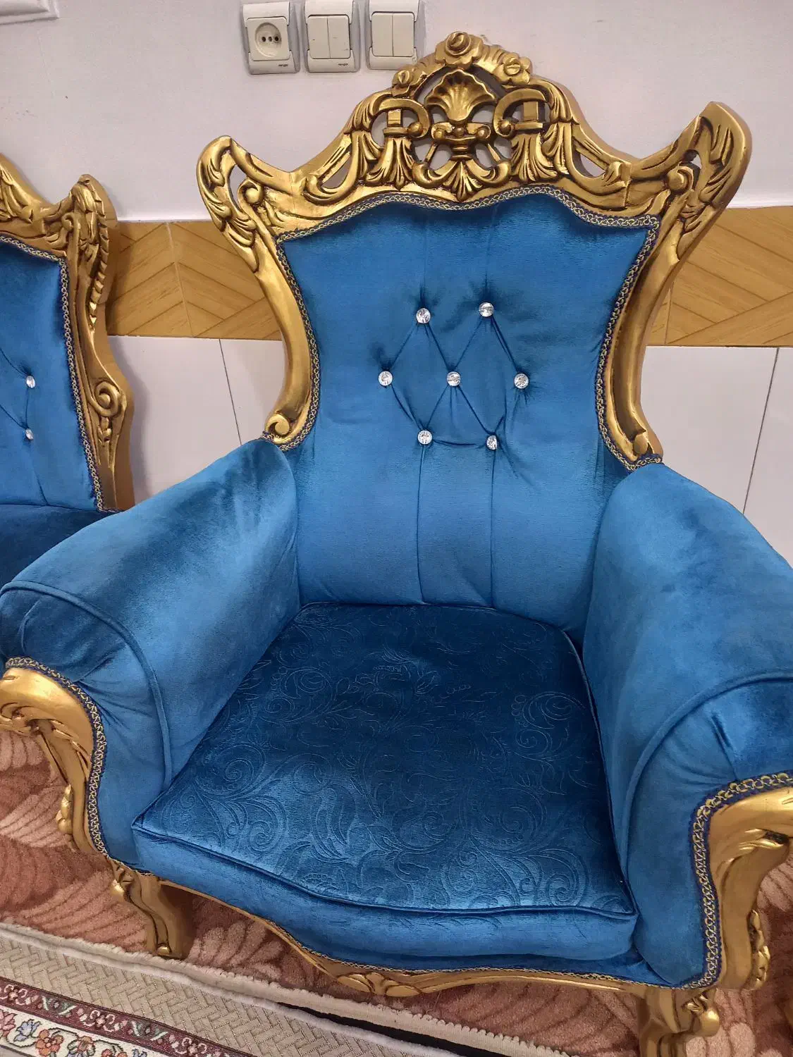 مبل سلطنتی ۹ نفره|مبلمان خانگی و میز عسلی|قم, علی آباد سعدگان|دیوار