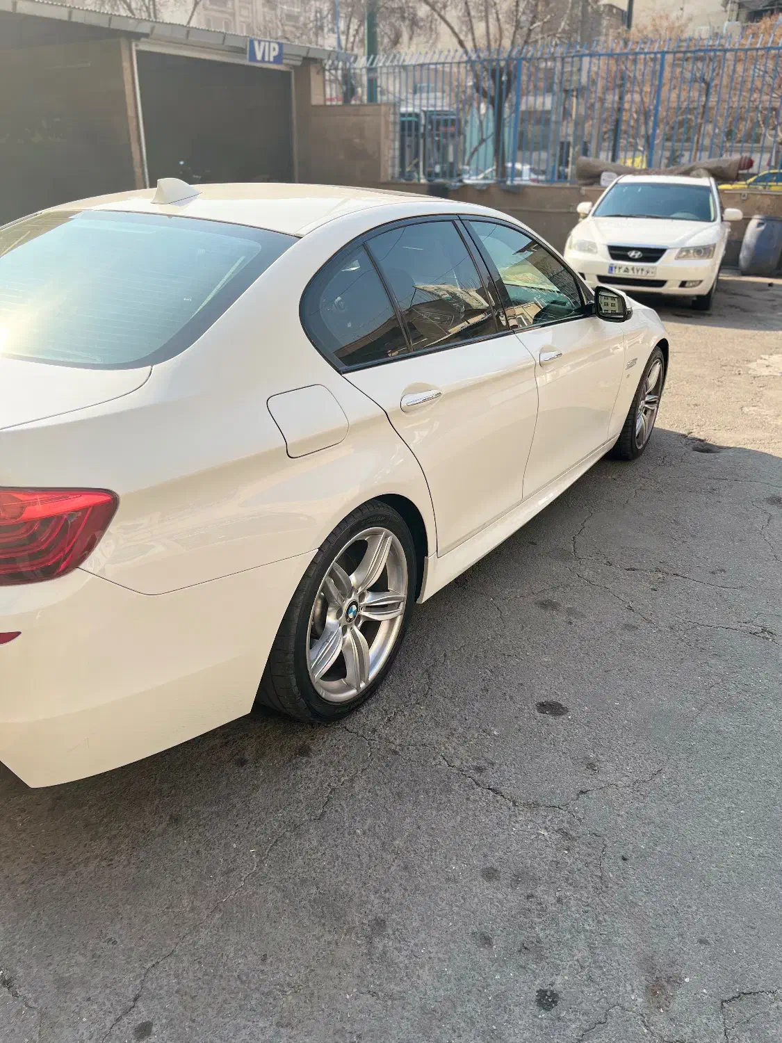 بی ام و سری ۵ BMW ۵۲۸ مدل ۲۰۱۶|خودرو سواری و وانت|تهران, قیطریه|دیوار