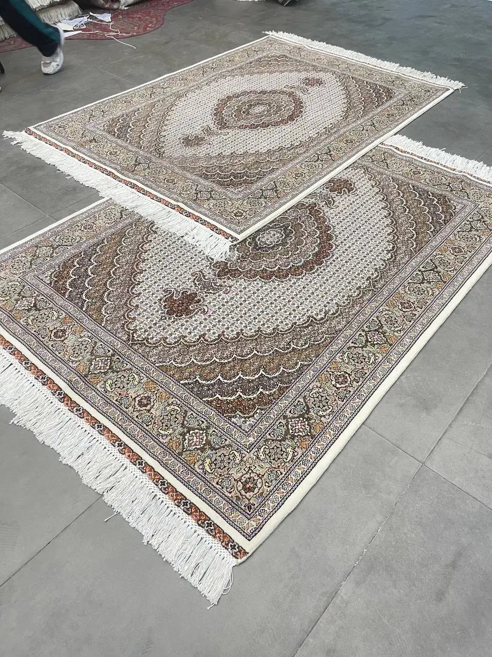 فرش دستباف (بساک) جفت ۳ متری ۶ لا ۴۰ رج|فرش|مشکیندشت, |دیوار