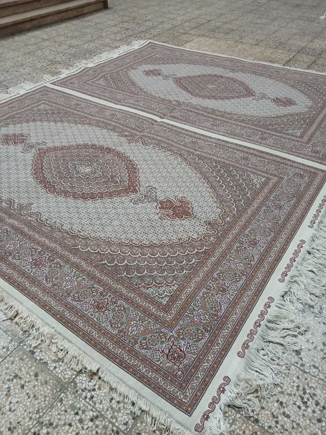 فرش دستبافت (ماهی خوی)|فرش|تهران, صادقیه|دیوار