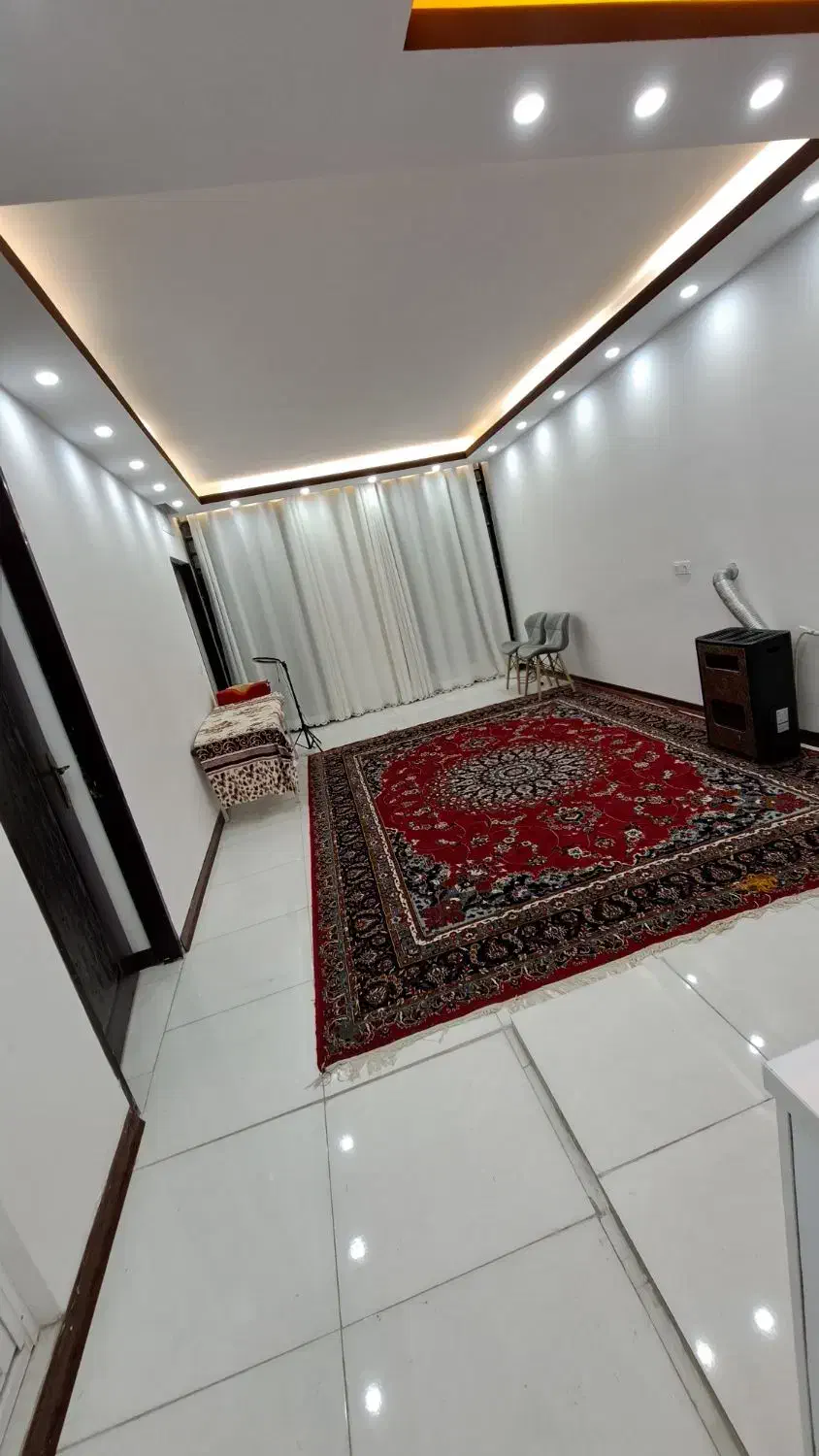 فروش در کوشک میدان|اجارهٔ خانه و ویلا|شیراز, کوشک میدان|دیوار