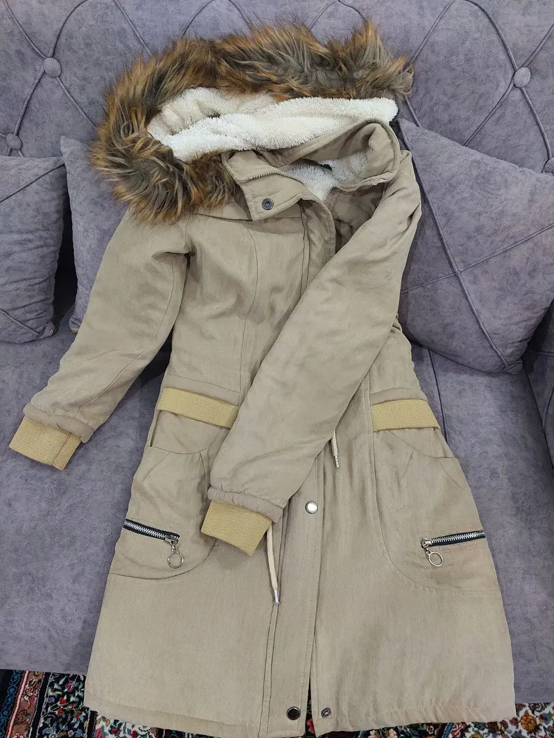 پالتو کرمی سایز۳۸|لباس|نی‌ریز, |دیوار