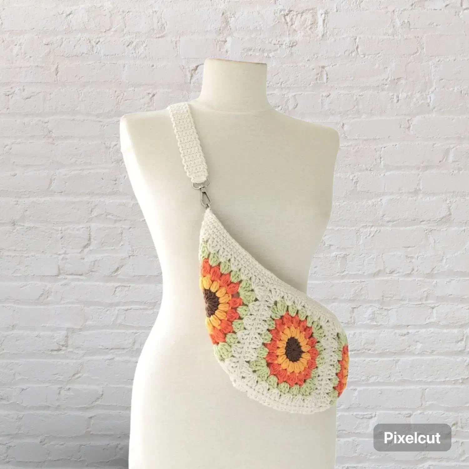 کیف بافتنی ترند|لوازم خیاطی و بافتنی|کرج, مصباح|دیوار