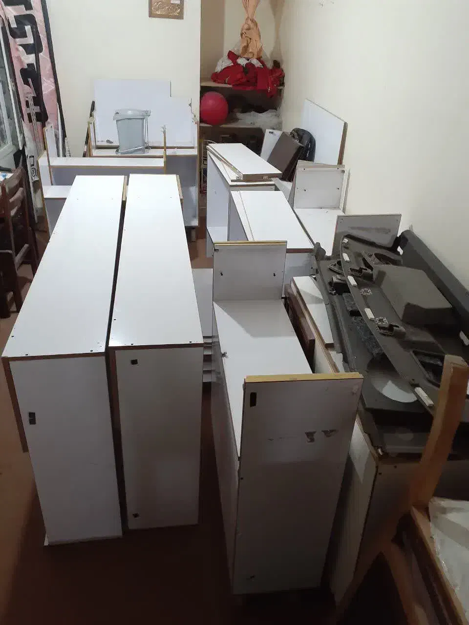 طبقات mdf سالم و تمیز مناسب مغازه،|کتابخانه، شلف، قفسه‌های دیواری|هشتگرد, مدرس|دیوار