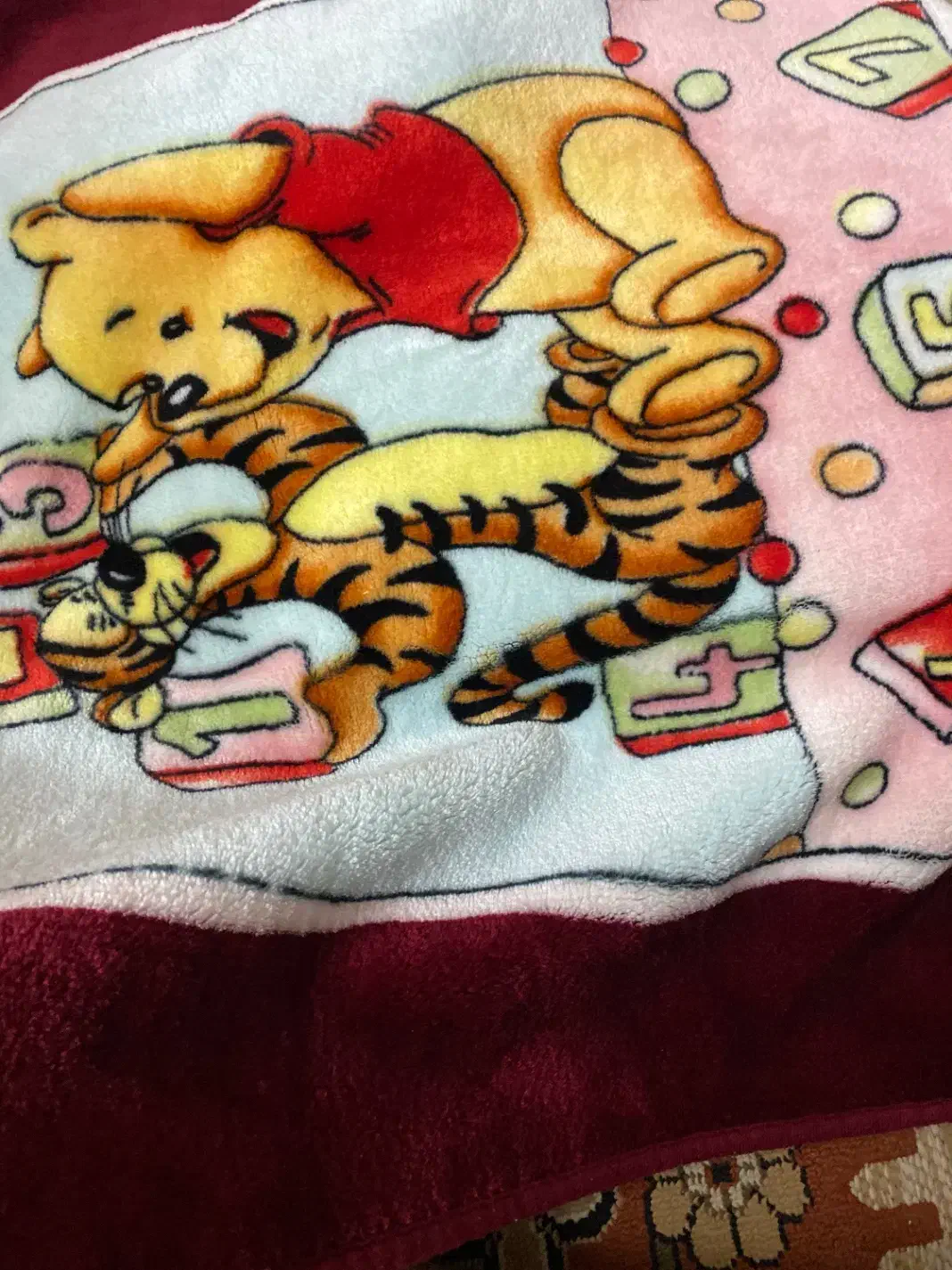 پتو و پشه بند و تشک کودک|رختخواب، بالش، پتو|سمنان, |دیوار