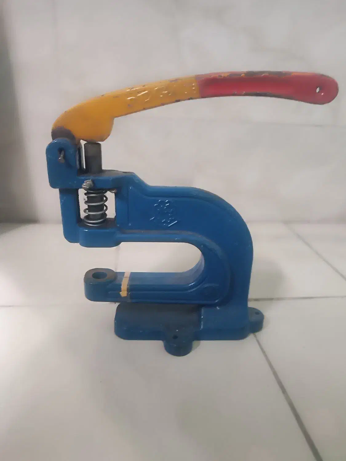 دستگاه پانچ و پرس دکمه|لوازم خیاطی و بافتنی|ری, سیزده آبان|دیوار