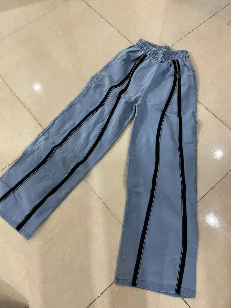 شلوار طرح لی بگ پارچه نیل  قیمت ۲۰۰ هزارتومان کلی|لباس|تهران, شهران شمالی|دیوار