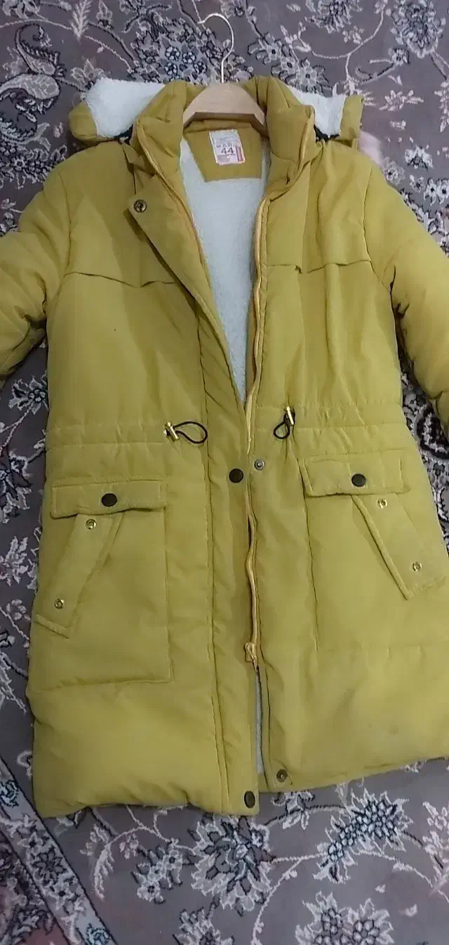 کاپشن در حد نو|لباس|اسفراین, |دیوار