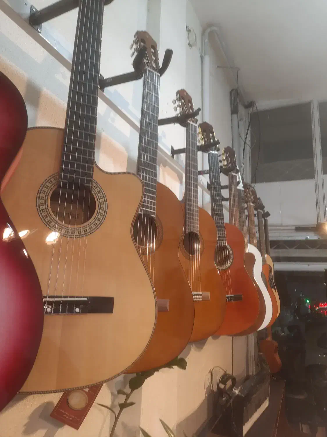 گیتار یاماها و کلاریس|گیتار، بیس، امپلیفایر|مینودشت, |دیوار