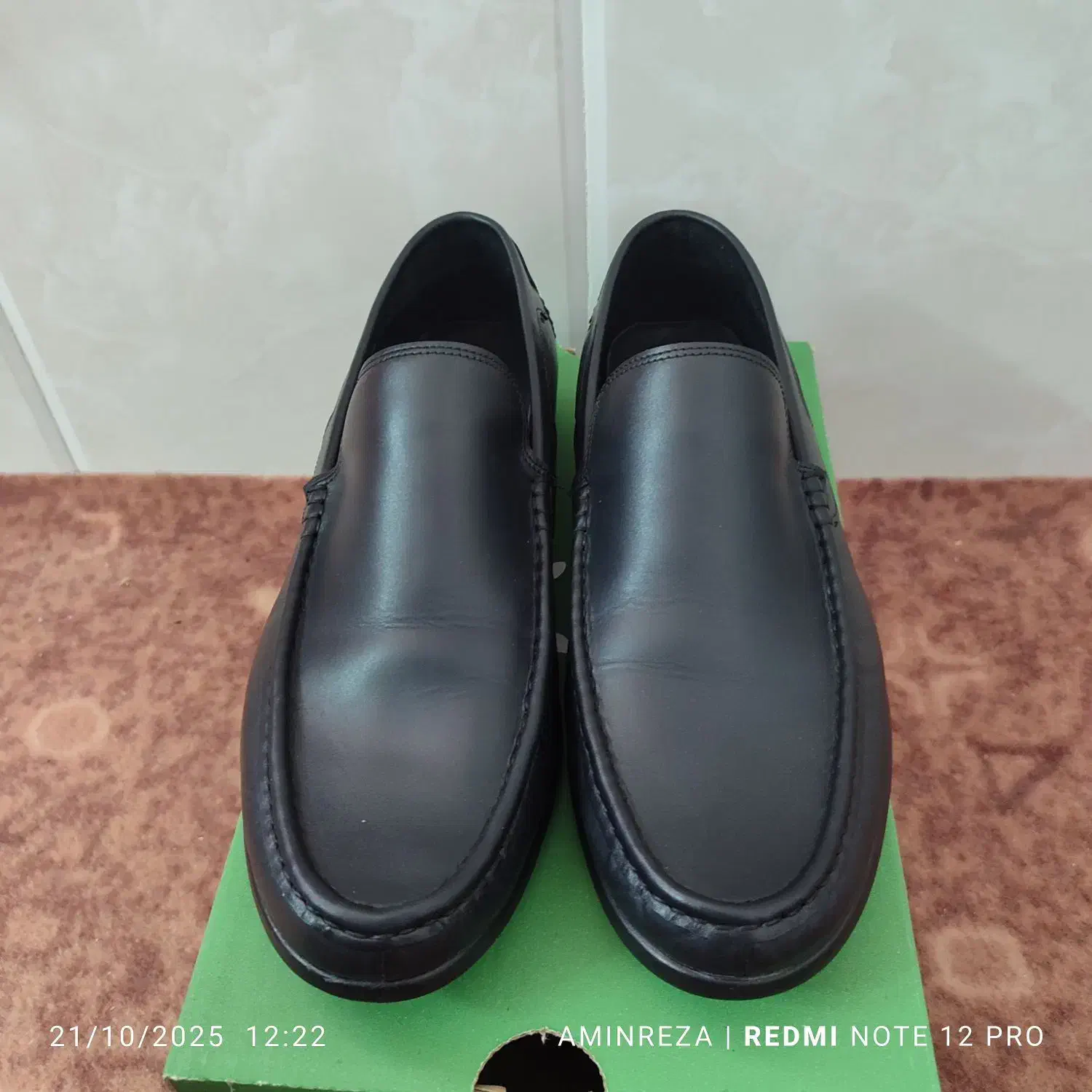 کفش مجلسی|کیف، کفش، کمربند|لار, |دیوار