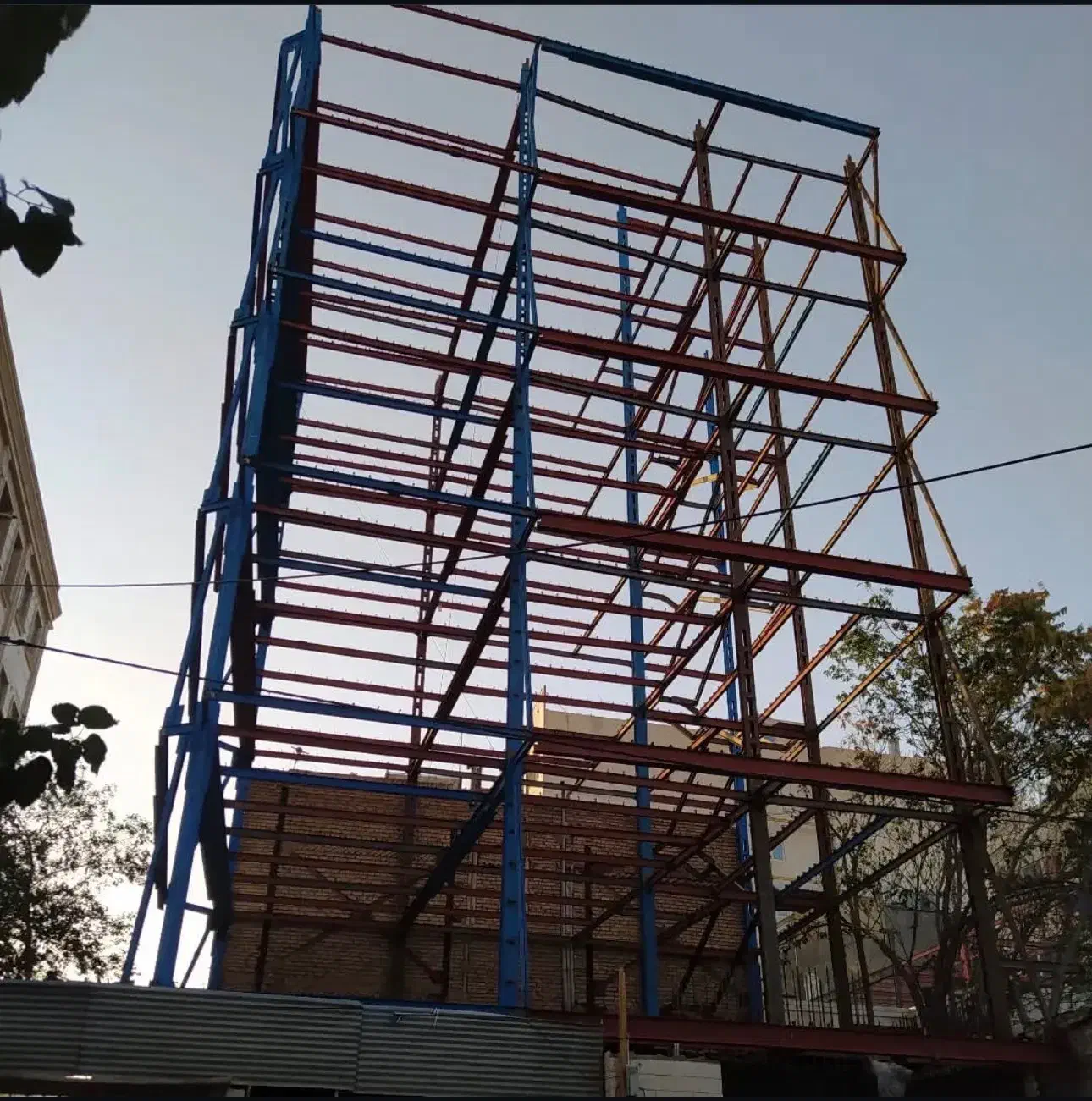 جوشکاری و اسکلت بندی سیار|خدمات پیشه و مهارت|تبریز, |دیوار