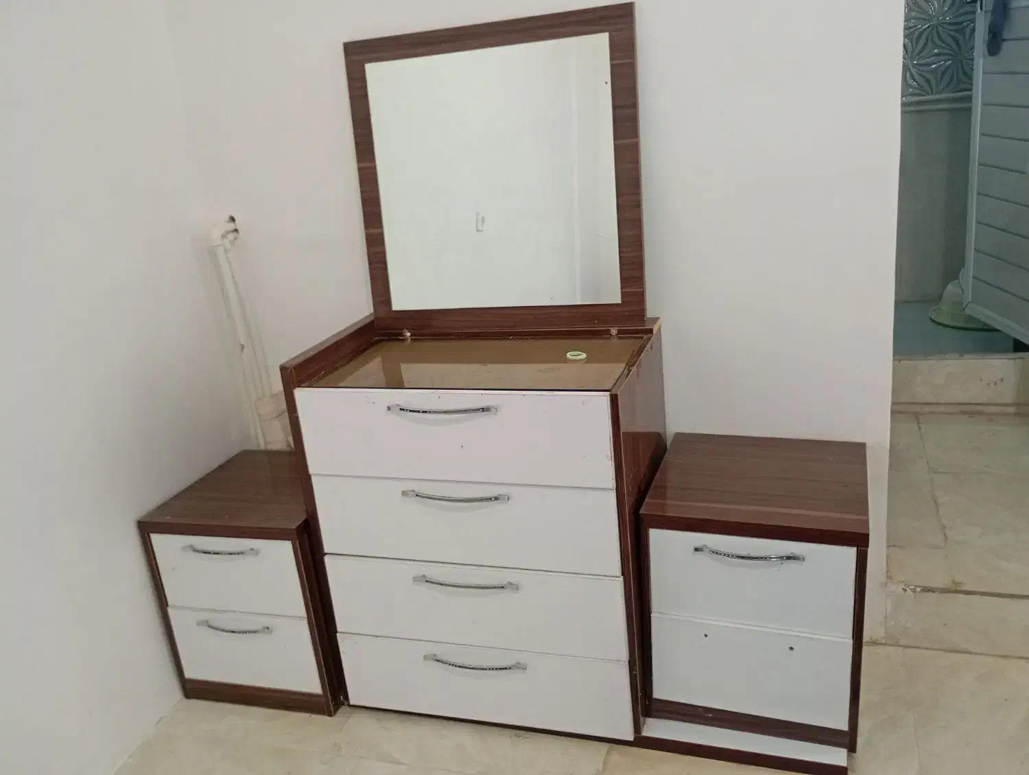 تختخواب  و سرویس درآور|تخت و سرویس خواب|خرم‌آباد, |دیوار