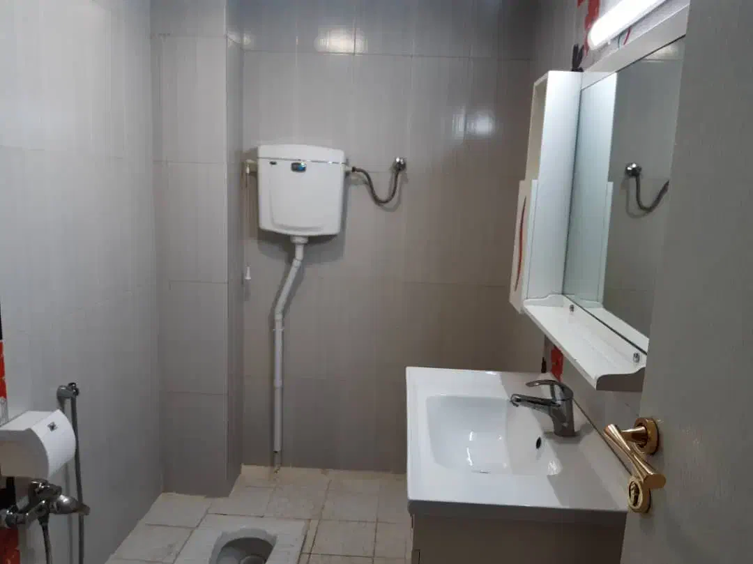 اجاره ۱۳۰ متری/شخصی ساز/تک واحدی/شهرک راه آهن