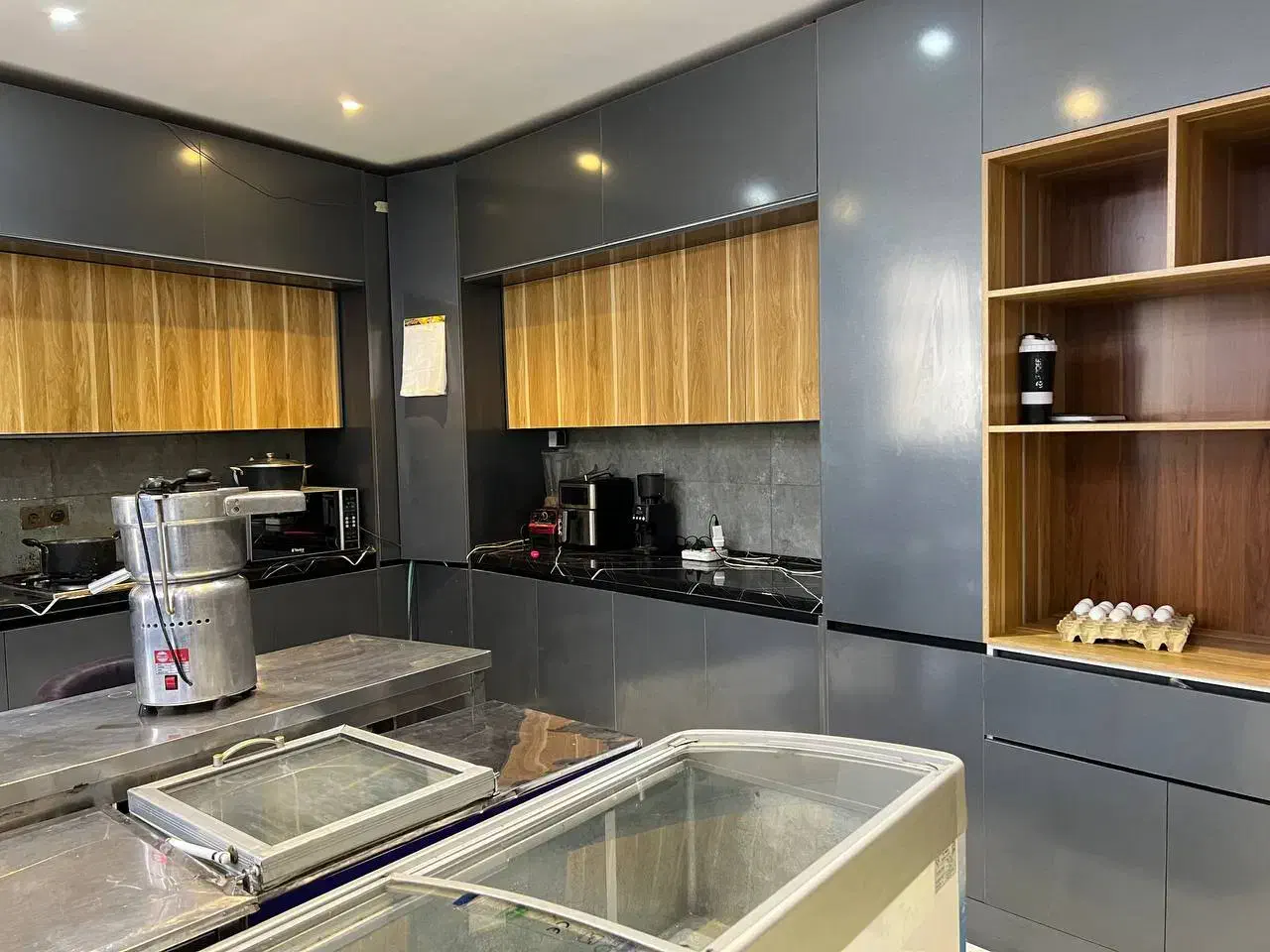 رهن و اجاره بوفه باشگاه بدنسازی دوطبقه طبقه|اجارهٔ مغازه و غرفه|پرند, فاز ۰|دیوار