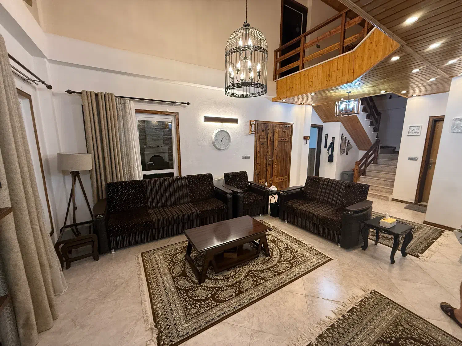 مبلمان ۷ نفره|مبلمان خانگی و میز عسلی|رویان, |دیوار