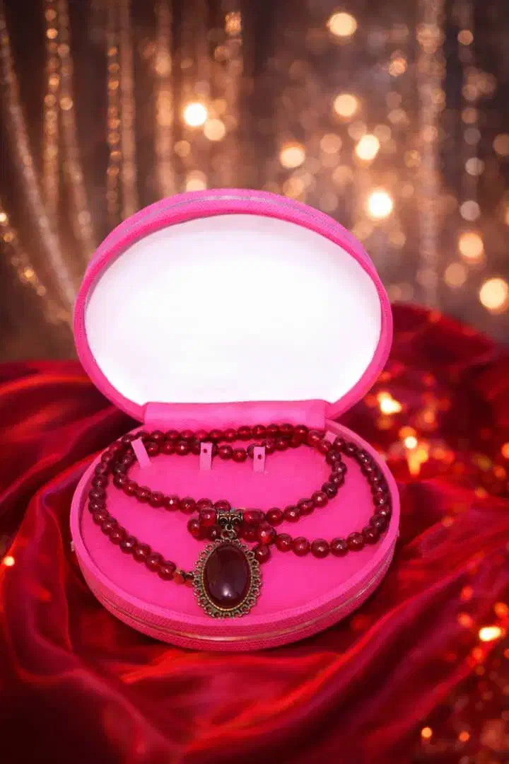 گردن بند|بدلیجات|قائم‌شهر, |دیوار