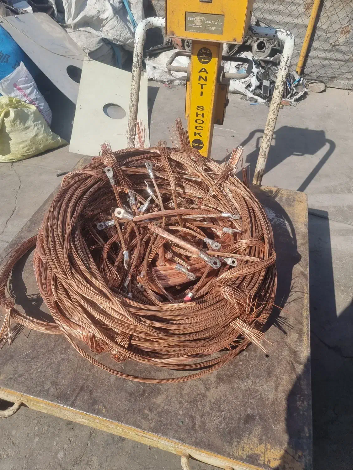 خرید خریدار ضایعات مس کابلی افشان قابلمه ابگرمکن|خدمات پیشه و مهارت|ری, علایین|دیوار