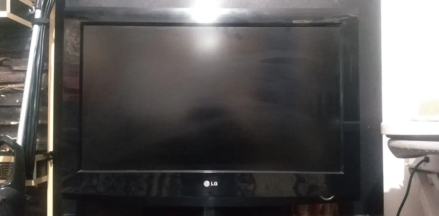 تلویزیون ال سی دی|تلویزیون و پروژکتور|اشتهارد, |دیوار