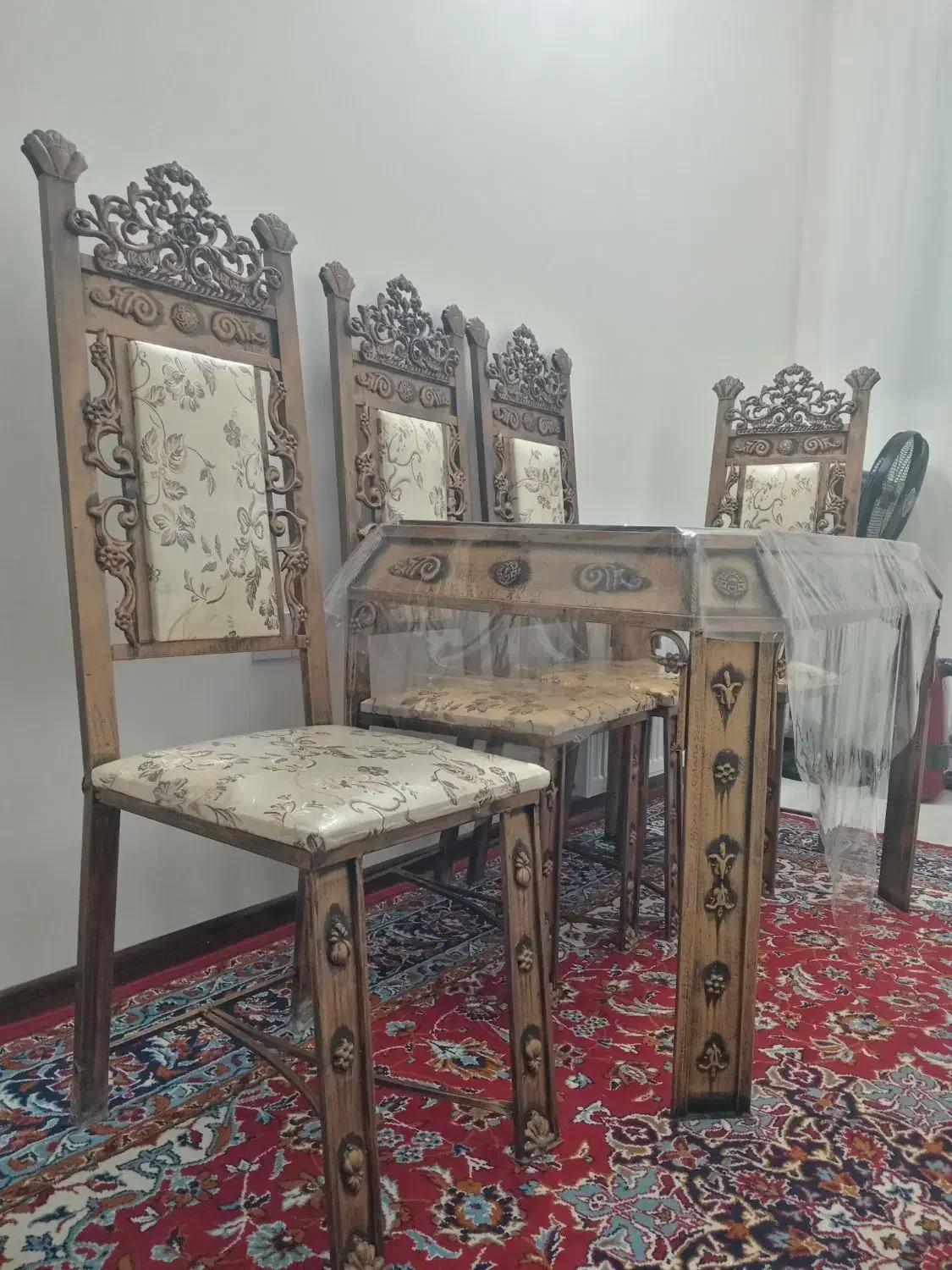 میزنهارخوری 4نفره|میز و صندلی غذاخوری|سبزوار, همت|دیوار