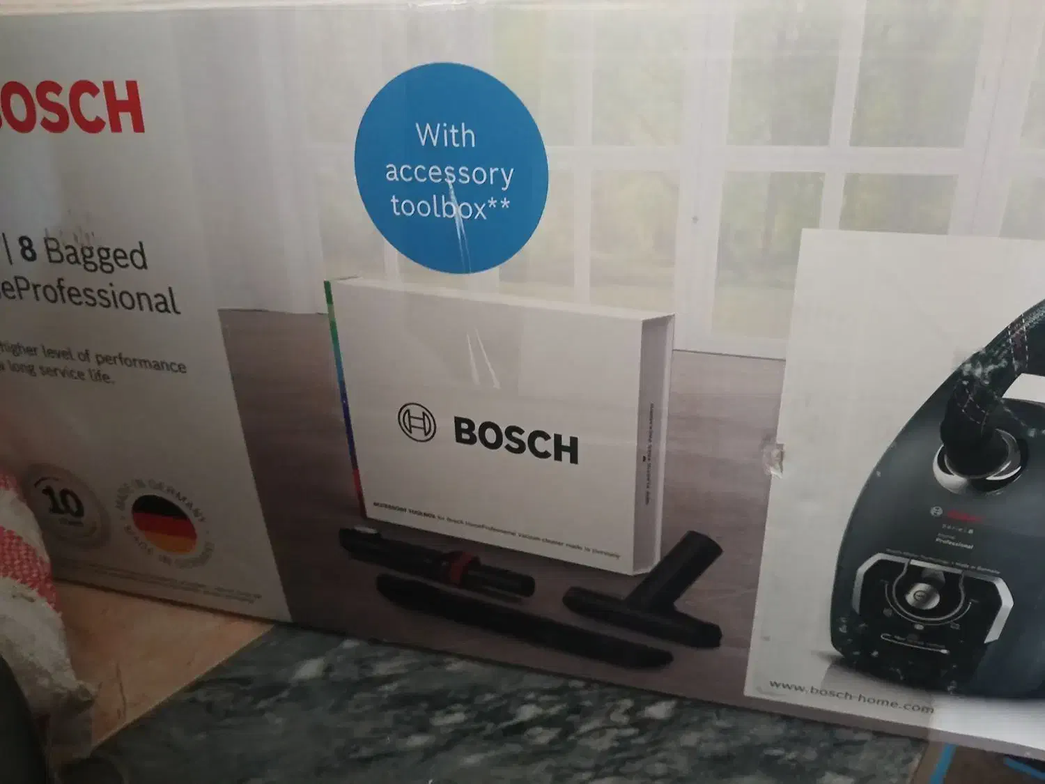 جاروبرقی بوش.اصل.آلمان.آکبند.مدل جدیدوفول|جاروبرقی، جارو شارژی، بخارشو|مرند, |دیوار