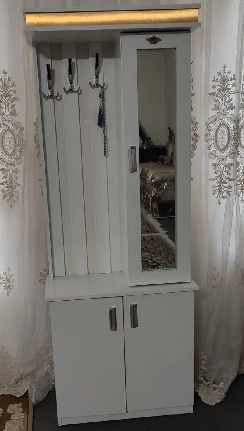 جاکفشی|جاکفشی، کمد، دراور|زبرخان, |دیوار