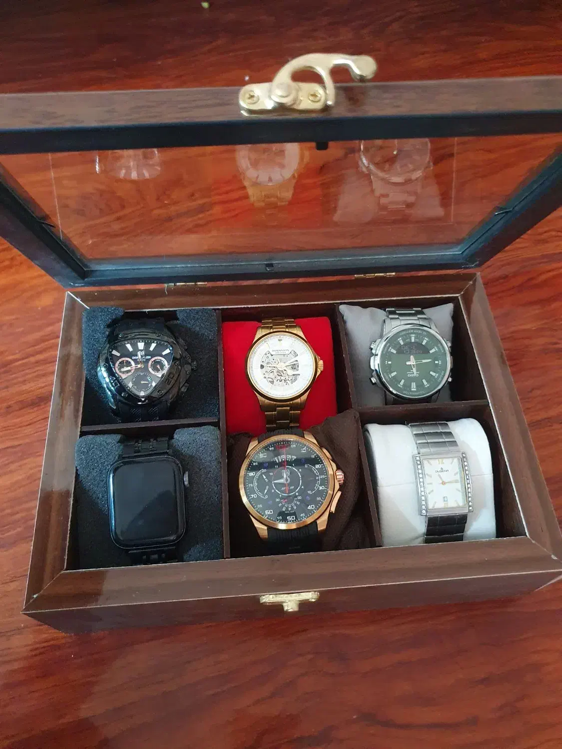 ساعت کاسیو|ساعت|بم, |دیوار