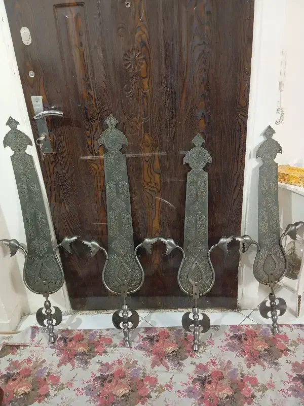 تیغه علامت|کلکسیون اشیاء عتیقه|تهران, چهارصد دستگاه|دیوار