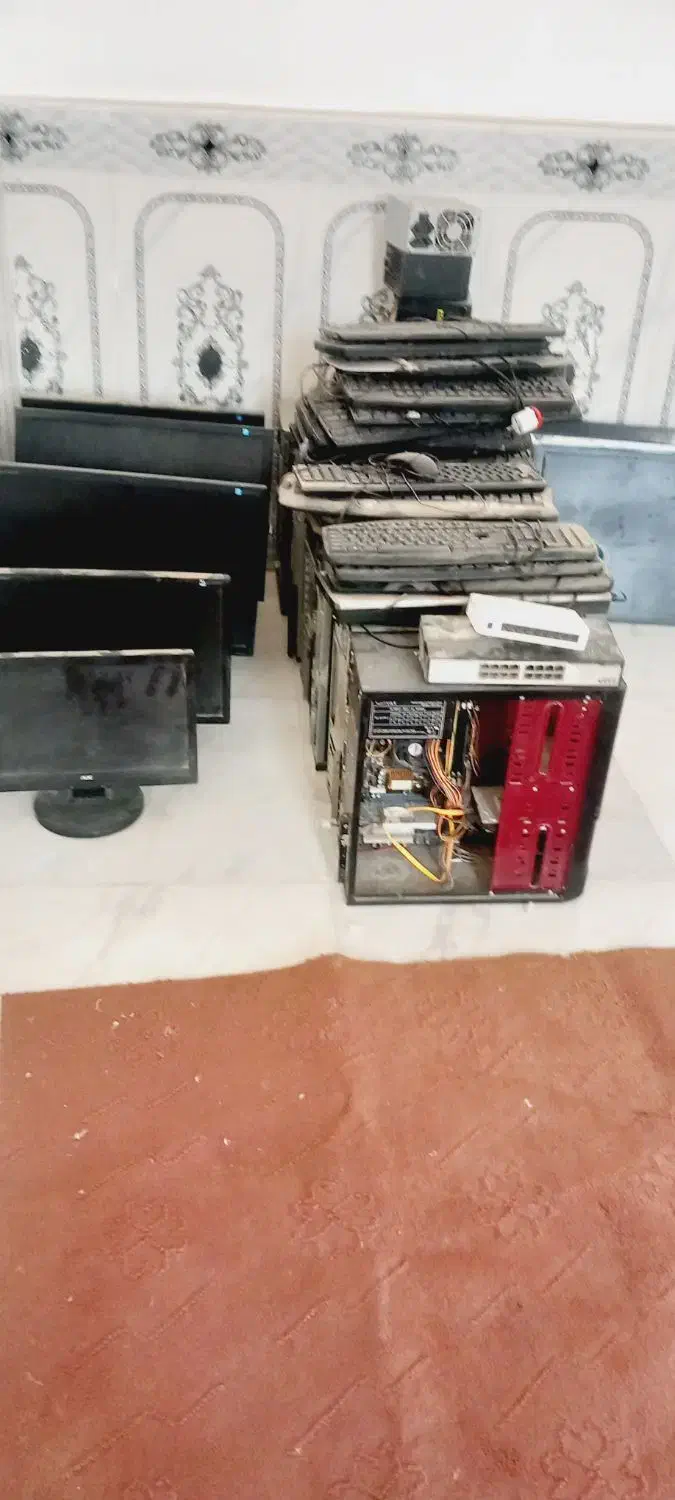 کیس ومانیتو وموس وکیبورد|رایانه رومیزی|اهواز, عین ۲|دیوار