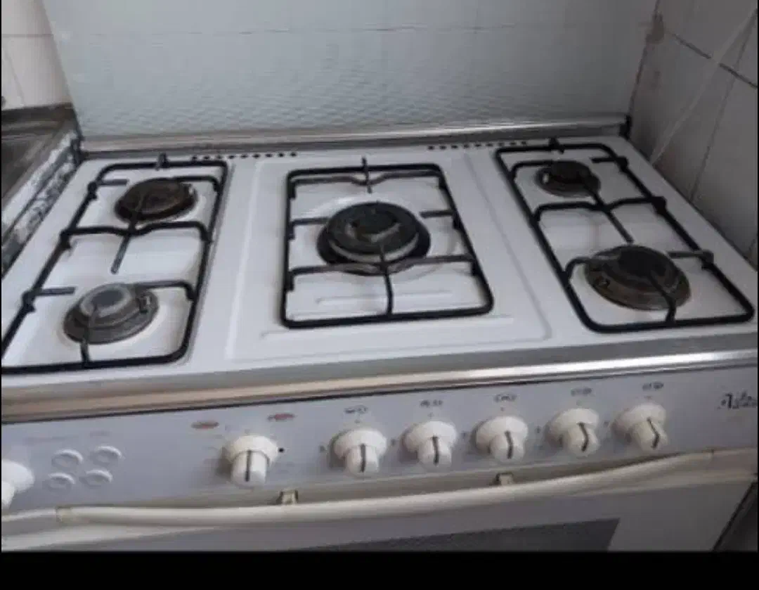 اجاق گاز پنج شعله فردار|اجاق گاز و لوازم برقی پخت‌وپز|طبس, |دیوار