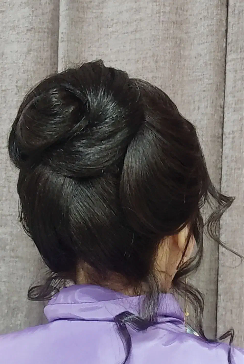 شنیون کار حرفه ای|خدمات آرایشگری و زیبایی|پارس‌آباد, |دیوار