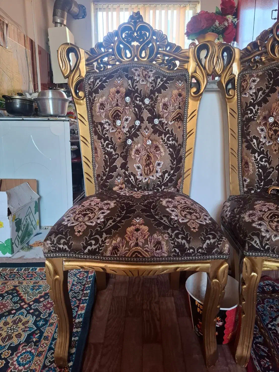 مبل ۹ نفره طرح استیل کاملا سالم و تمیز|مبلمان خانگی و میز عسلی|بندر انزلی, مسکن مهر|دیوار