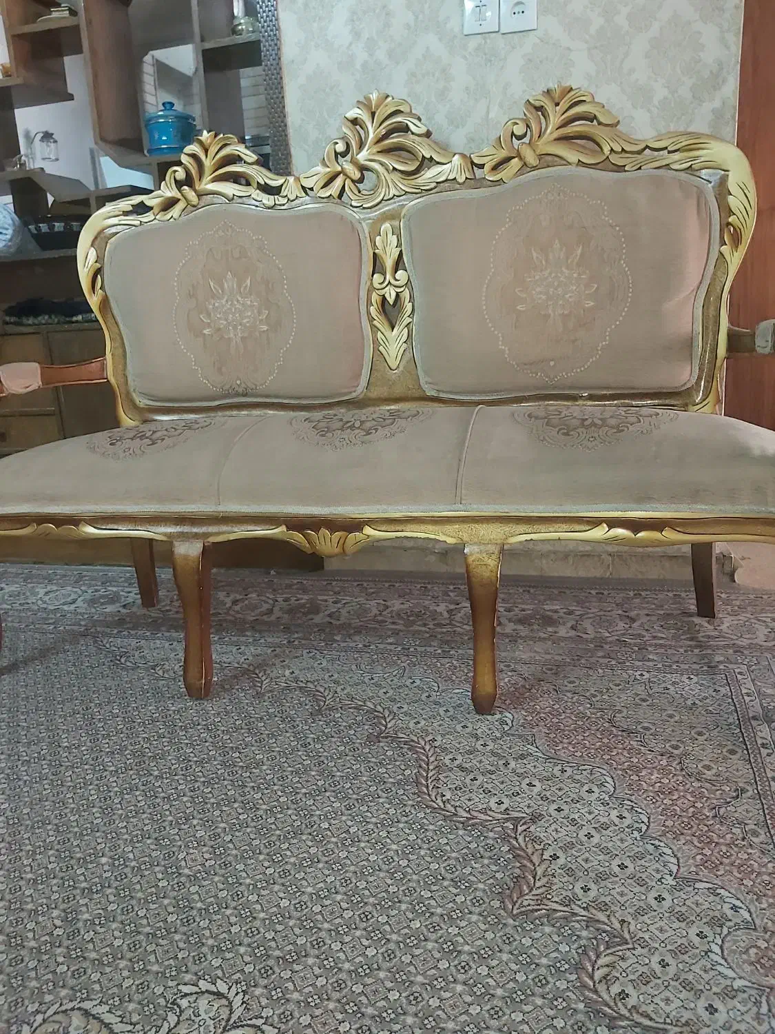 مبل سلطنتی|مبلمان خانگی و میز عسلی|شیراز, شیشه‌گری|دیوار