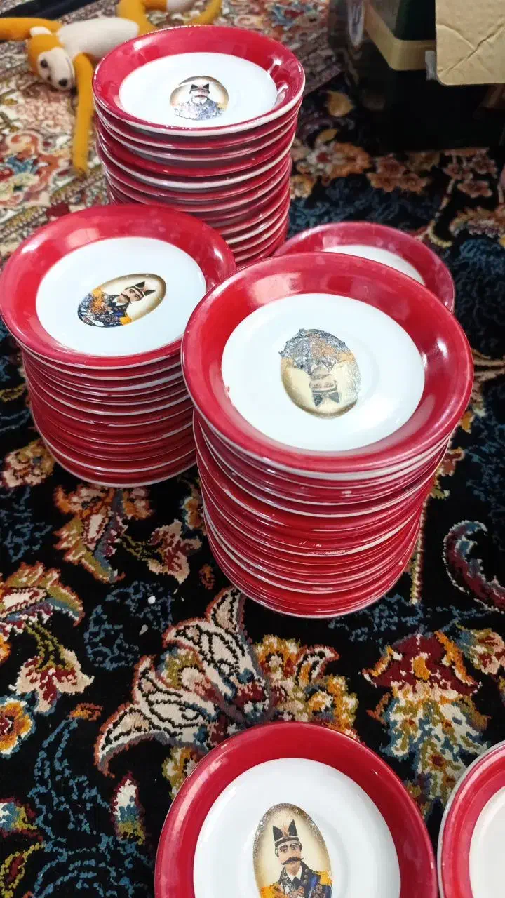 بشقاب کوچک زیرخرما یا شیرینی 75عدد|کلکسیون اشیاء عتیقه|بروجرد, |دیوار