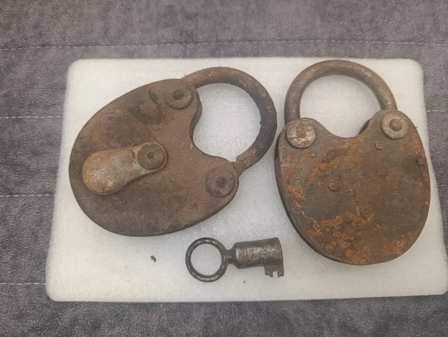 عتیقه چند قلم وسایل قدیمی|کلکسیون اشیاء عتیقه|تهران, حشمتیه|دیوار