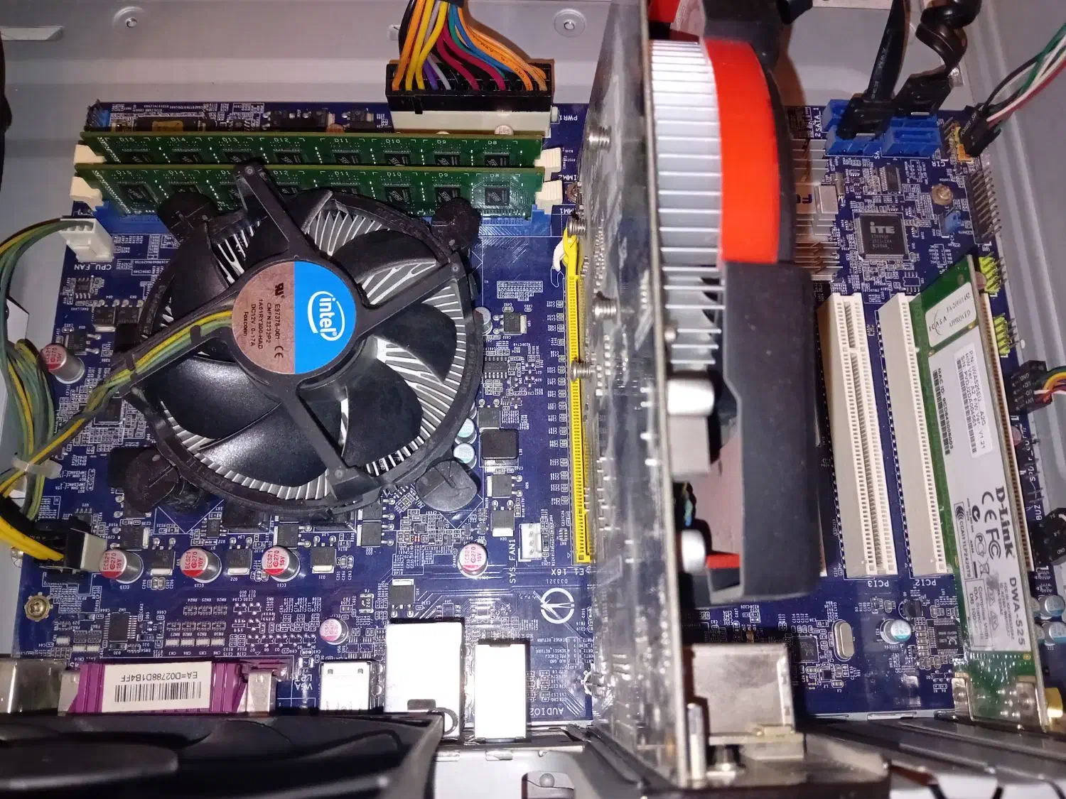 کیس و مانیتور 19 LED رم 8 هارد ssd گرافیک GT640|رایانه رومیزی|تهران, پرستار|دیوار