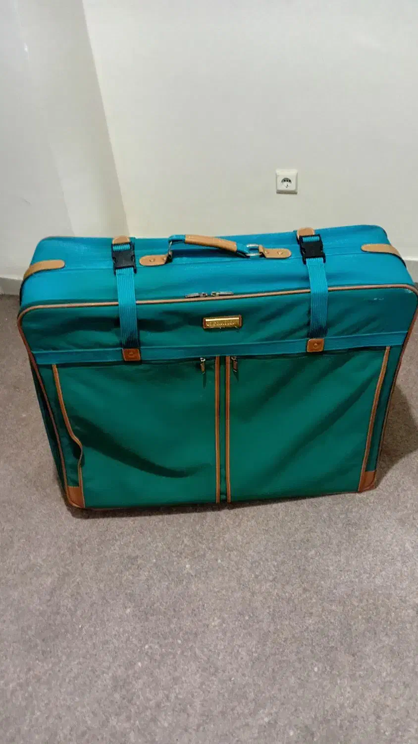 چمدان بزرگ و جادار|کیف، کفش، کمربند|فردیس, شهرک ناز|دیوار