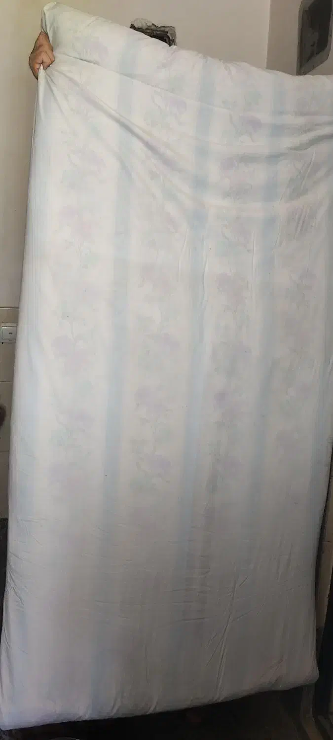 تشک کاملا نو و استفاده نشده مناسب برای جهیزیه|رختخواب، بالش، پتو|کرج, کوی کارمندان جنوبی|دیوار