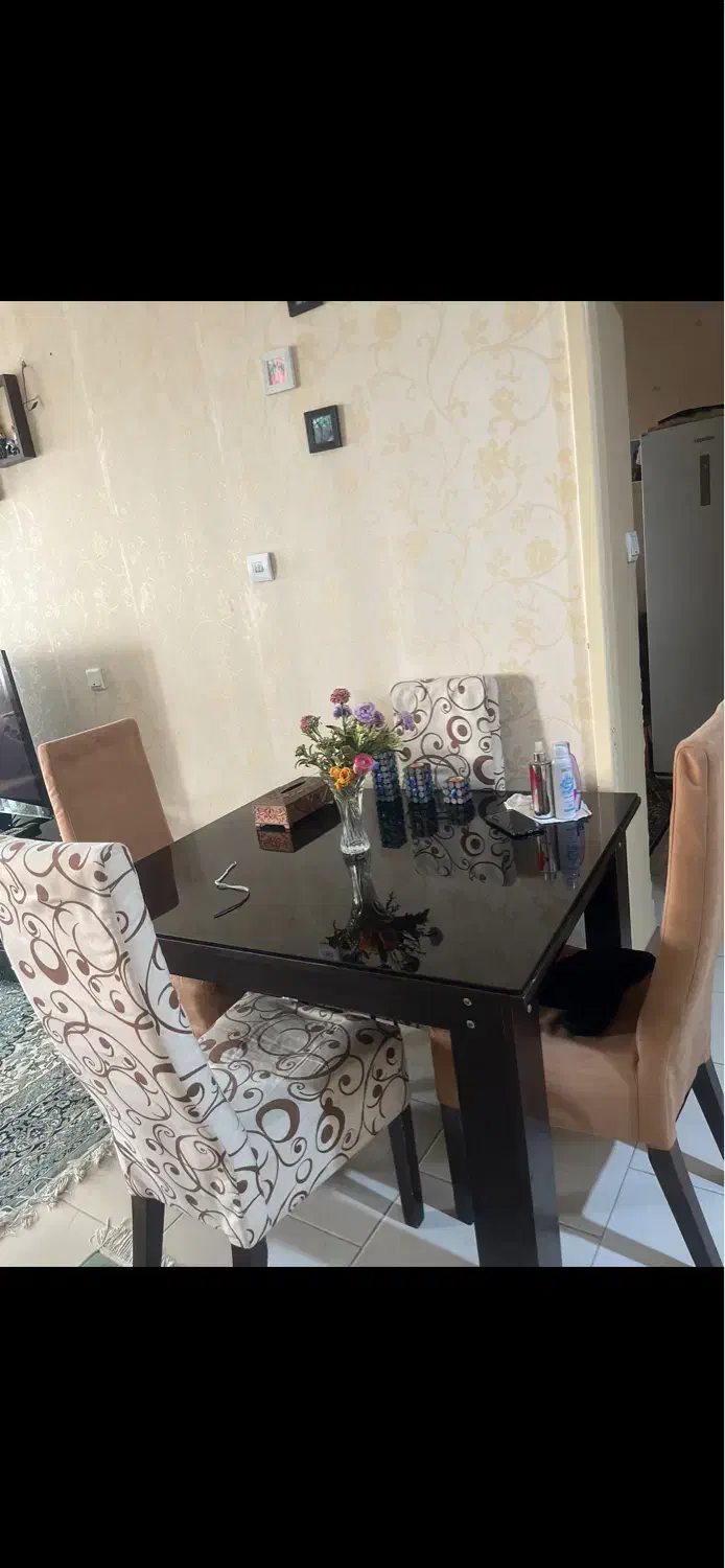 مبل همراه میز ناهار خوری|مبلمان خانگی و میز عسلی|کرج, کیانمهر|دیوار