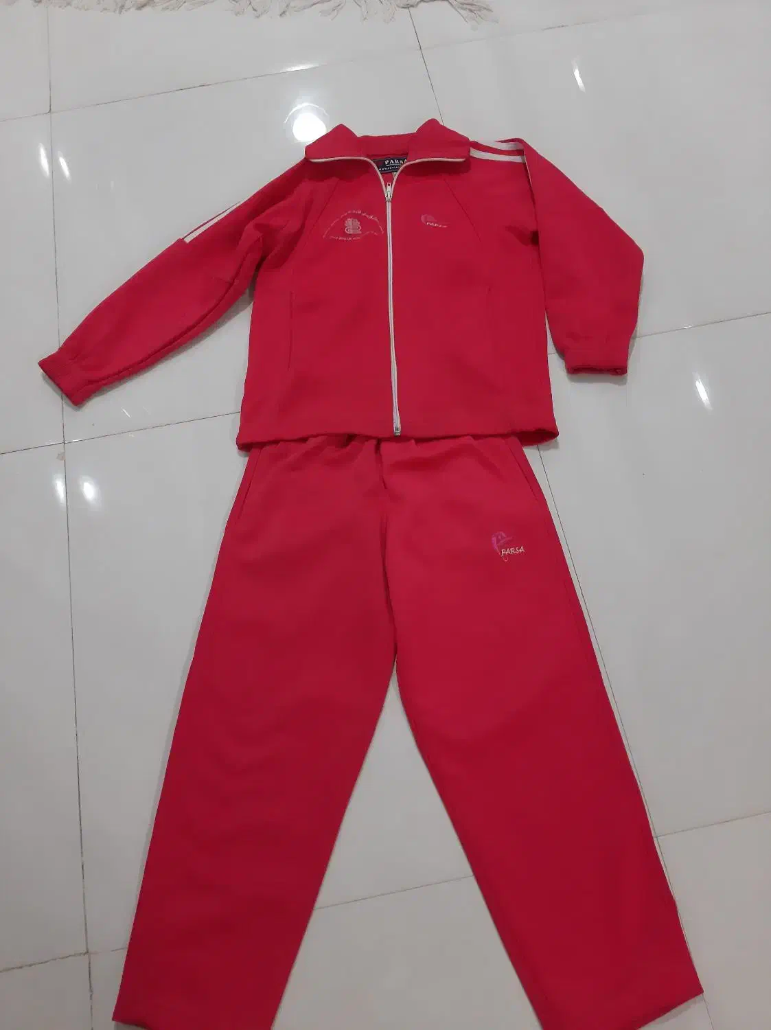 لباس ورزشی دخترونه برازنگ ورزش عالیه|لباس|ازنا, |دیوار