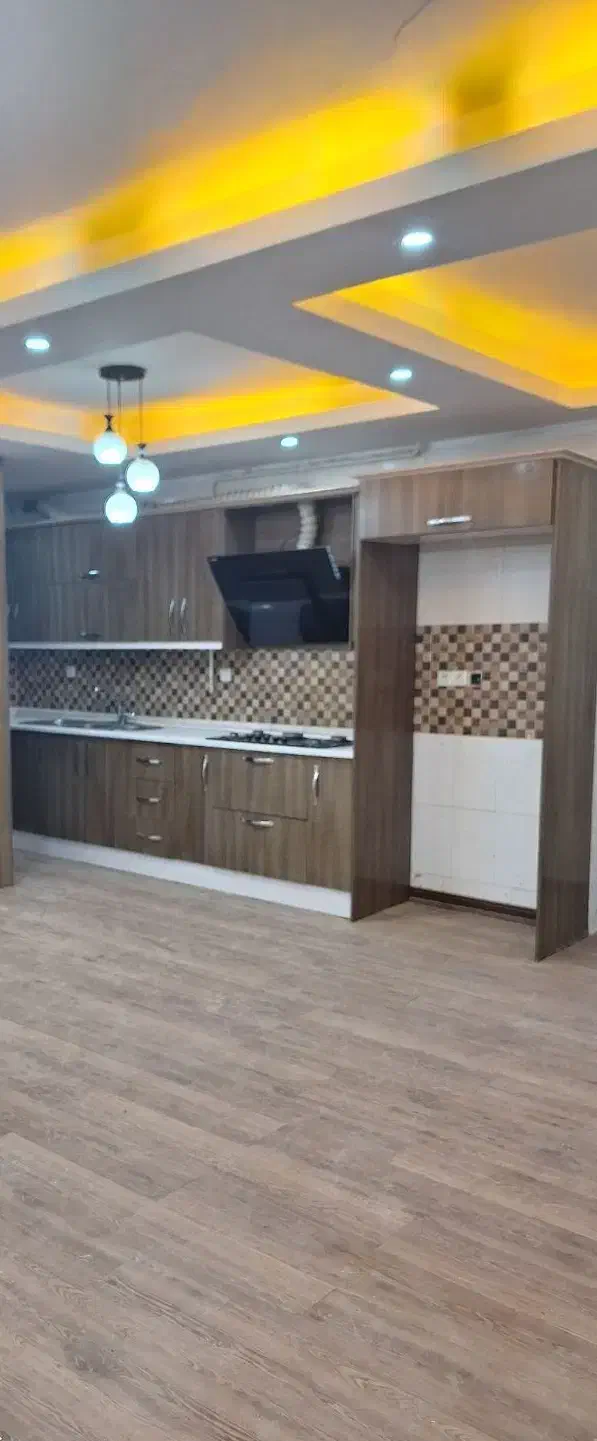 آپارتمان ۸واحدی فاز۲ طبقه ۴ روب نما خیابان ۴۰ متری|فروش آپارتمان|بندر ماهشهر, |دیوار