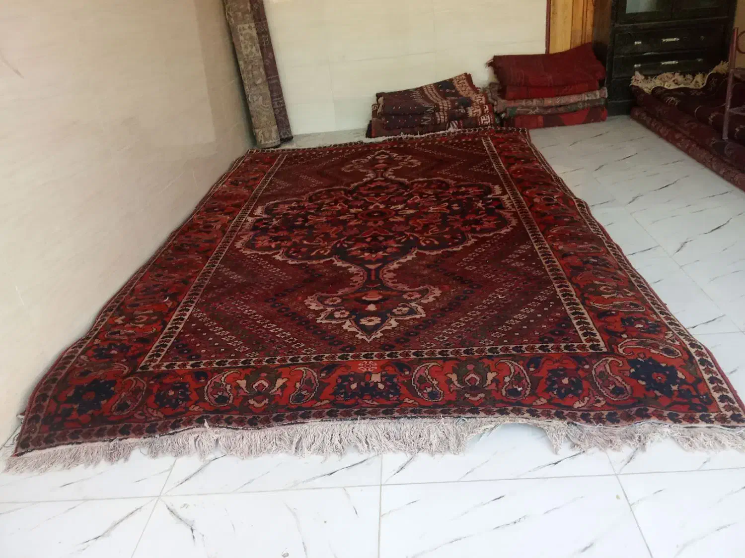 ۲۰ تخته فرش دستباف قدیمی ۱۲۰ میلیون|فرش|لردگان, |دیوار