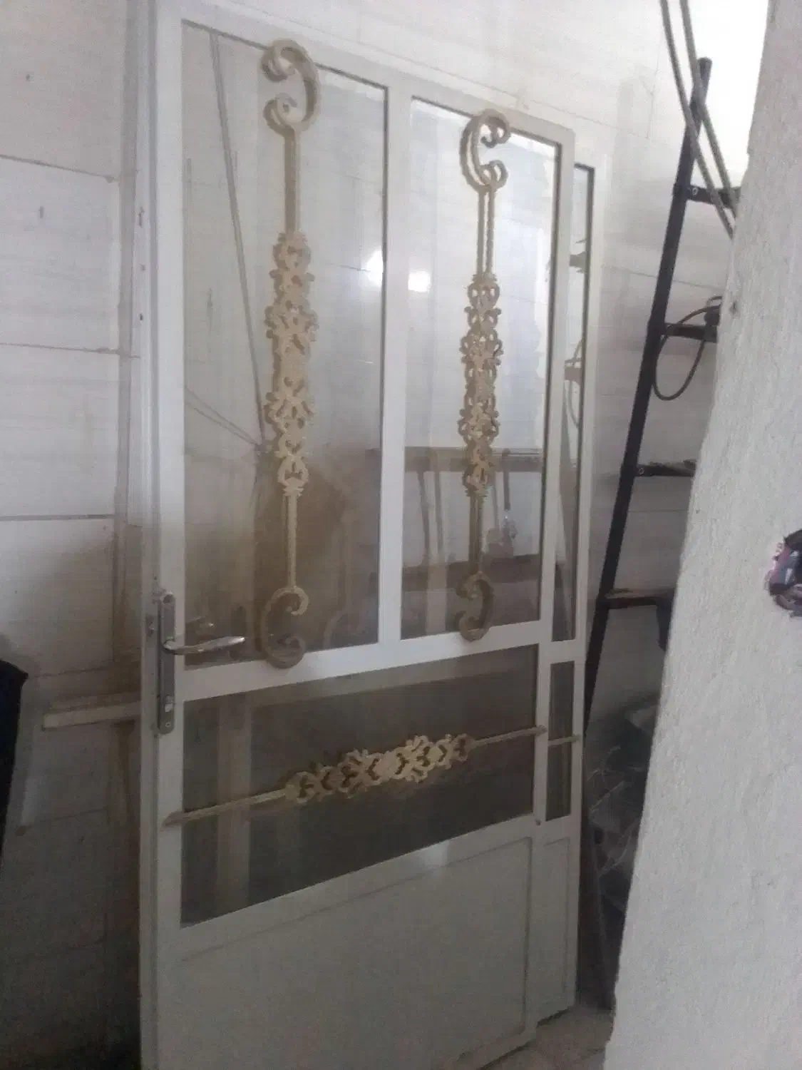 درب اهنی|مصالح و تجهیزات ساختمان|قم, دروازه ری|دیوار