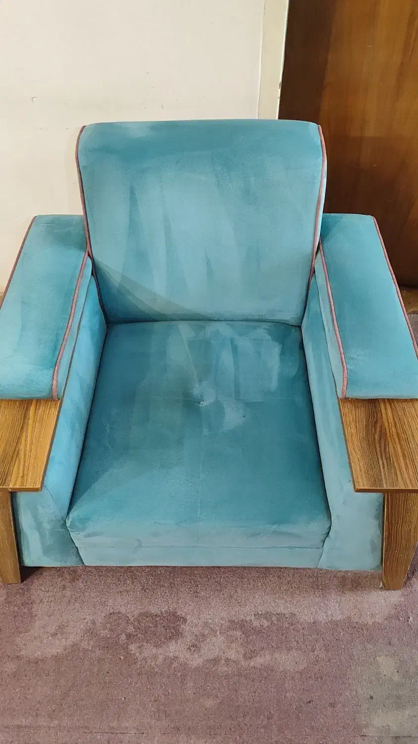 نیرو جهت مبل شویی|استخدام سرایداری و نظافت|صدرا-فارس, فاز ۱|دیوار