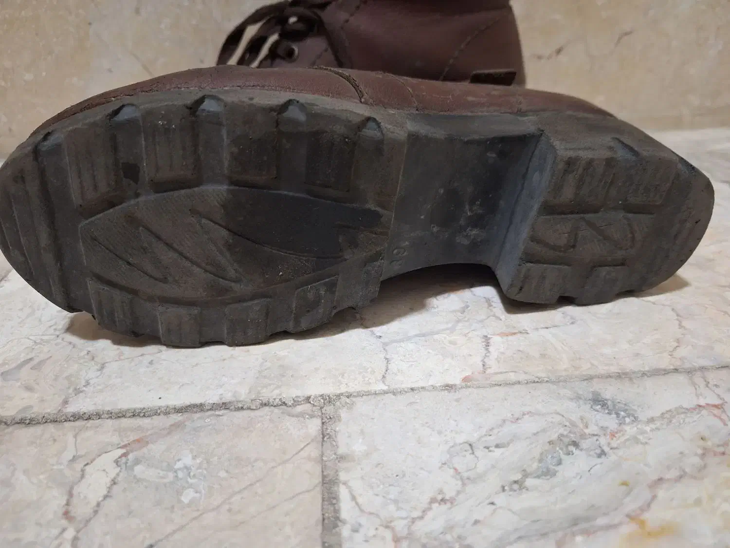 دو عدد کفش زمستانی سایز ۳۶ و ۳۹|کیف، کفش، کمربند|مشهد, امام رضا (ع)|دیوار