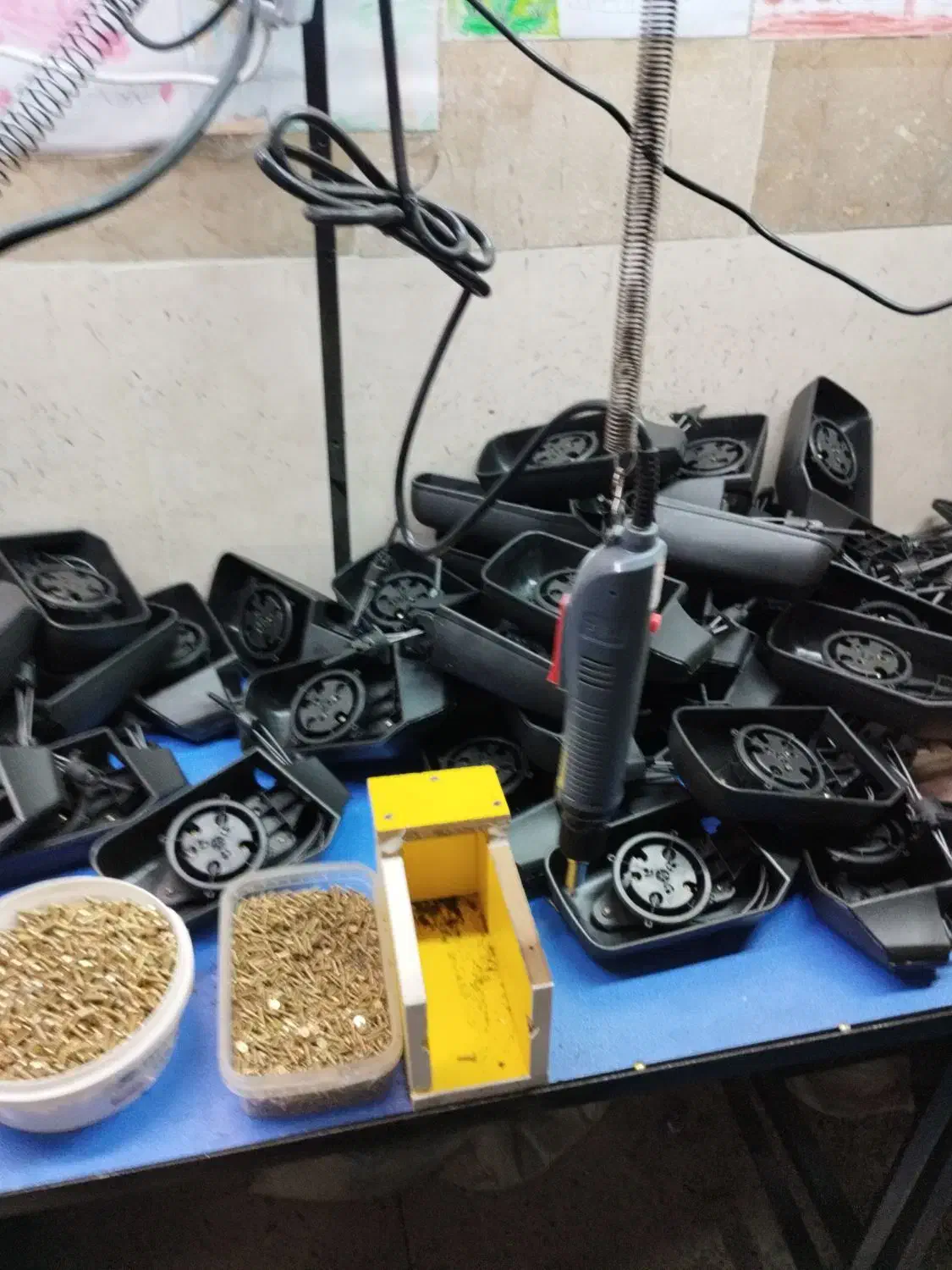 کارگر ساده خانم و آقا|استخدام صنعتی، فنی، مهندسی|تهران, مسگرآباد|دیوار