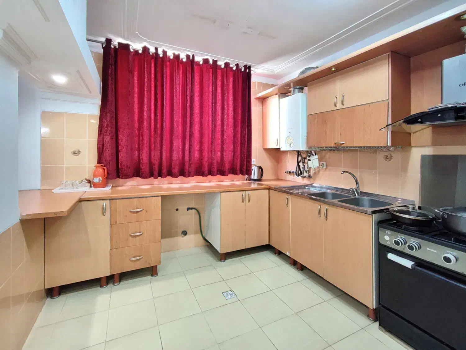 اجاره واحدهای مبله با امکانات|اجارهٔ کوتاهمدت آپارتمان و سوئیت|شیراز, فرهنگ شهر|دیوار