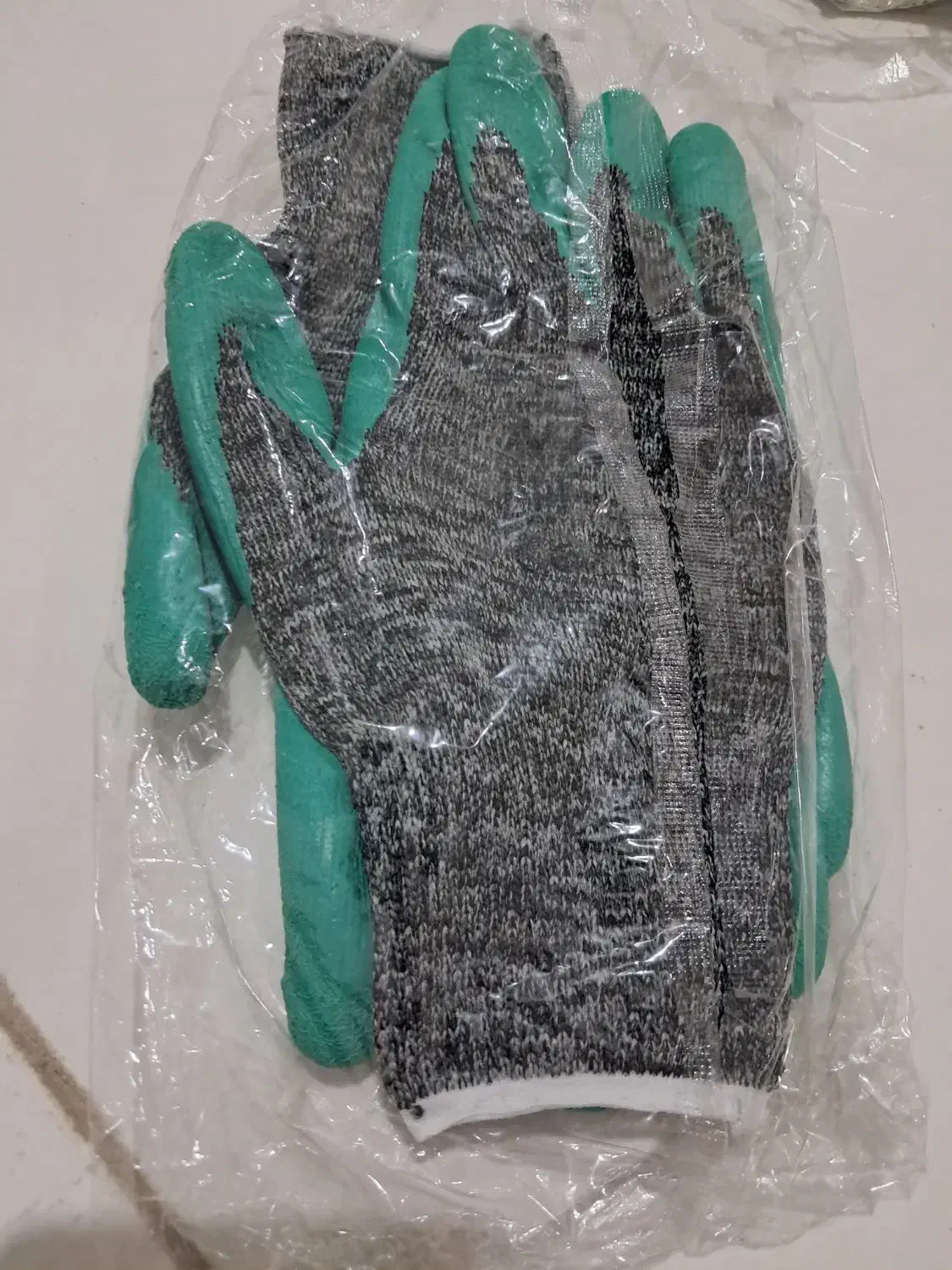 دستکشکار|ابزارآلات|مشهد, کارگران|دیوار