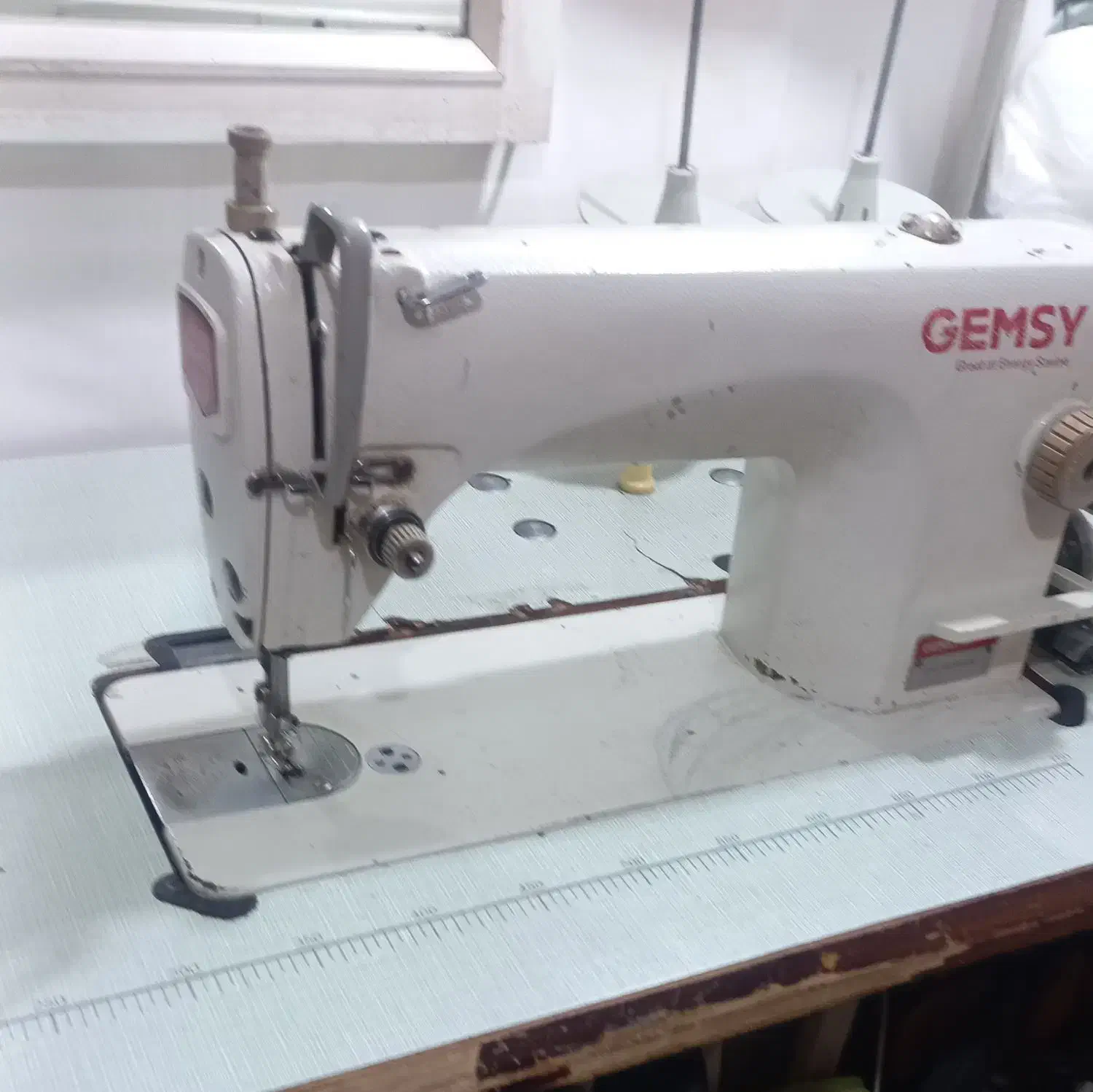 چرخ خیاطی صنعتی|چرخ خیاطی و ریسندگی|اردبیل, |دیوار